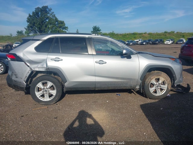 12686895 :رقم المزاد ، 2T3B1RFV3KW010565 vin ، 2019 Toyota Rav4 Le مزاد بيع