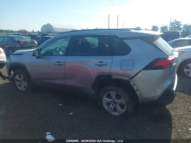 12686895 :رقم المزاد ، 2T3B1RFV3KW010565 vin ، 2019 Toyota Rav4 Le مزاد بيع