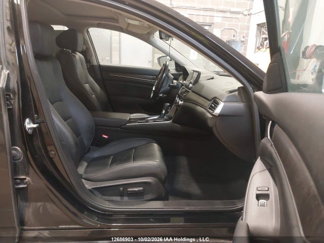 2022 Honda Accord Touring მანქანა იყიდება აუქციონზე, vin: 1HGCV1F9XNA801998, აუქციონის ნომერი: 12686903