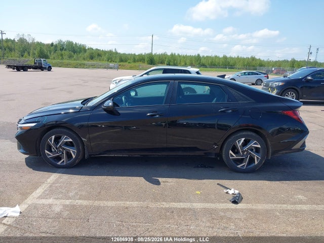 KMHLM4DG3SU918722 Hyundai Elantra Preferred With Tech Package