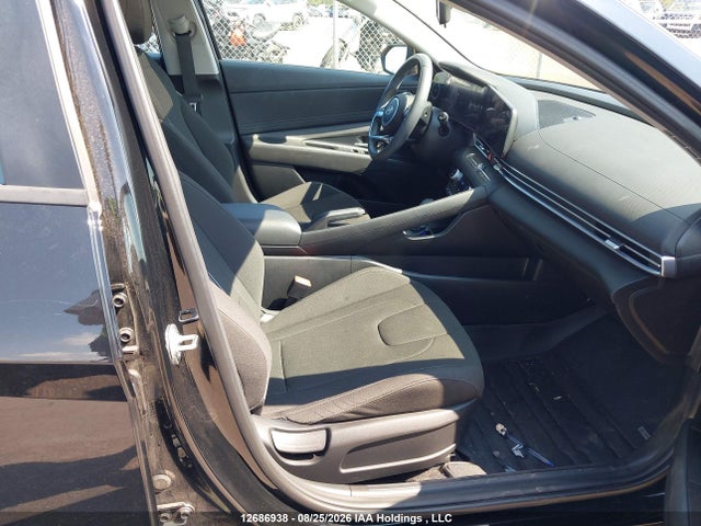 KMHLM4DG3SU918722 Hyundai Elantra Preferred With Tech Package