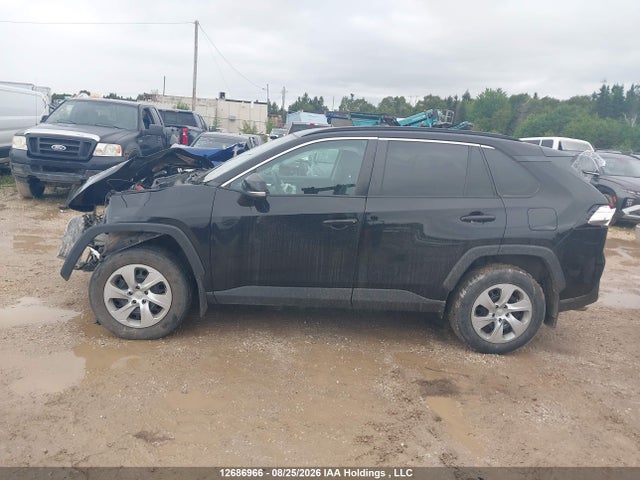 Продаж на аукціоні авто 2021 Toyota Rav4 Le, vin: 2T3B1RFV5MC235364, номер лоту: 12686966