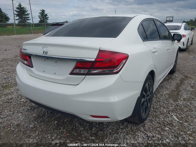Honda Civic 2015 2HGFB2F50FH042404 Image 4