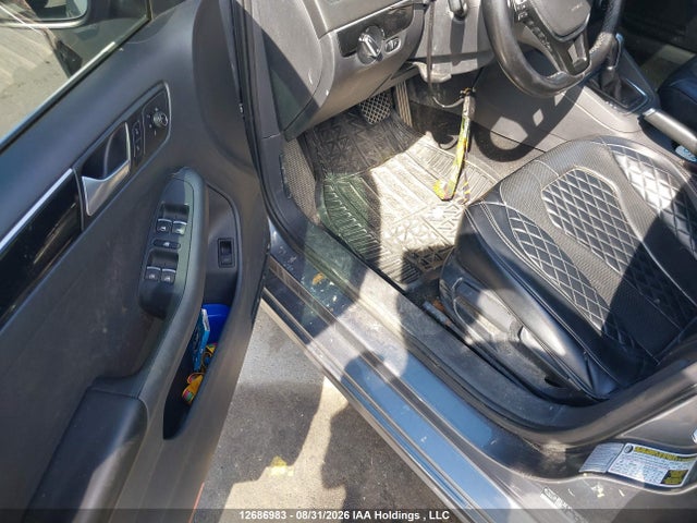 Продажа на аукционе авто 2015 Volkswagen Jetta 1.8 Tsi Comfortline/1.8 Tsi Trendline+, vin: 3VWD07AJ9FM227434, номер лота: 12686983