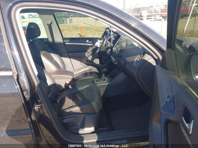 12687003 :رقم المزاد ، WVGJV3AXXDW563400 vin ، 2013 Volkswagen Tiguan S/se/sel مزاد بيع