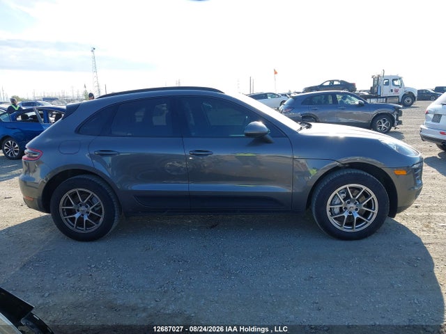 WP1AB2A5XFLB43676 Porsche MACAN S