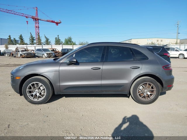WP1AB2A5XFLB43676 Porsche MACAN S