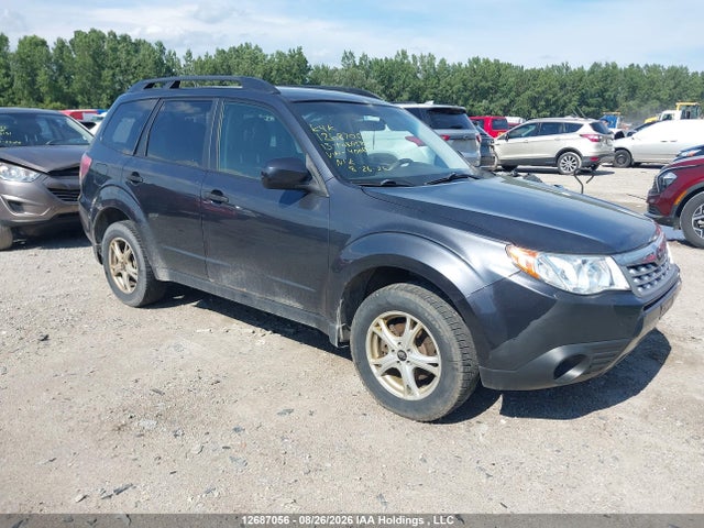 12687056 :رقم المزاد ، JF2SHCBC7DH400642 vin ، 2013 Subaru Forester 2.5x مزاد بيع
