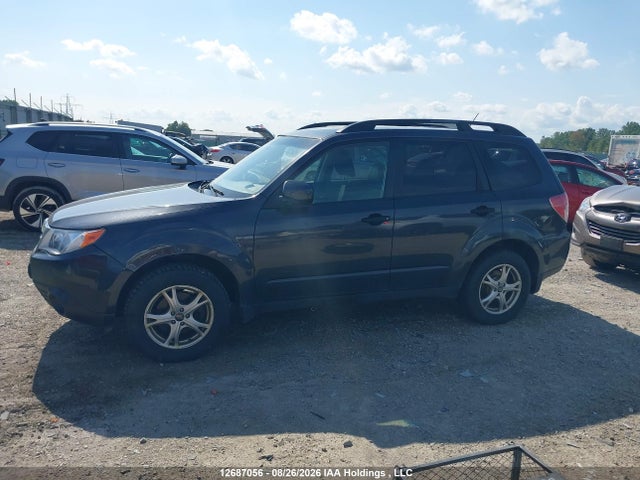 12687056 :رقم المزاد ، JF2SHCBC7DH400642 vin ، 2013 Subaru Forester 2.5x مزاد بيع