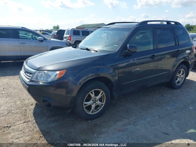 12687056 :رقم المزاد ، JF2SHCBC7DH400642 vin ، 2013 Subaru Forester 2.5x مزاد بيع