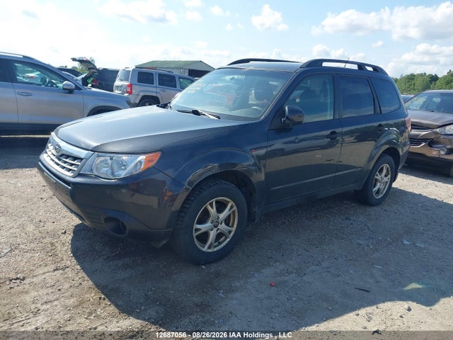 12687056 :رقم المزاد ، JF2SHCBC7DH400642 vin ، 2013 Subaru Forester 2.5x مزاد بيع