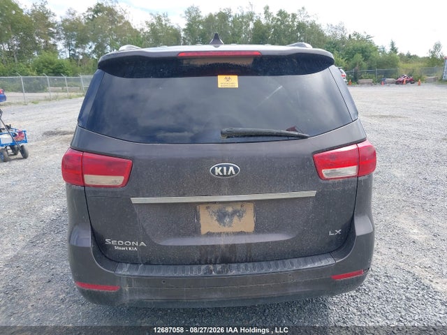 KIA SEDONA LX 2017 KNDMB5C10H6277981 Image 17