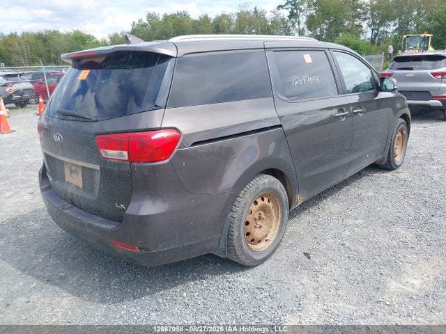 KIA SEDONA LX 2017 KNDMB5C10H6277981 Image 4