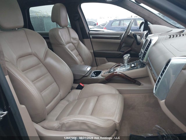 Продаж на аукціоні авто 2014 Porsche Cayenne Gts, vin: WP1AD2A27ELA72774, номер лоту: 12687084