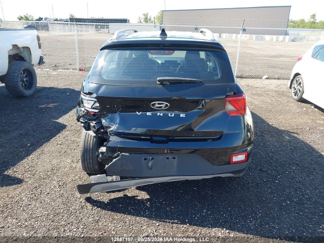 12687107 :رقم المزاد ، KMHRC8A37NU187478 vin ، 2022 Hyundai Venue Ultimate With Black Interior مزاد بيع