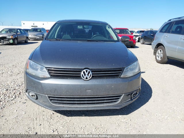 12687113 :رقم المزاد ، 3VWDL7AJ8DM452674 vin ، 2013 Volkswagen Jetta Tdi مزاد بيع
