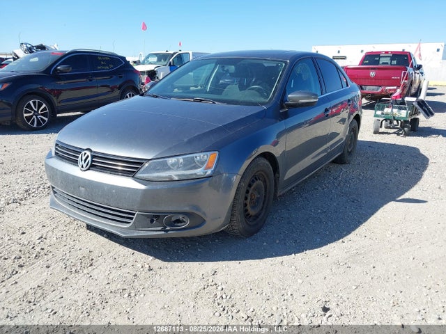 12687113 :رقم المزاد ، 3VWDL7AJ8DM452674 vin ، 2013 Volkswagen Jetta Tdi مزاد بيع