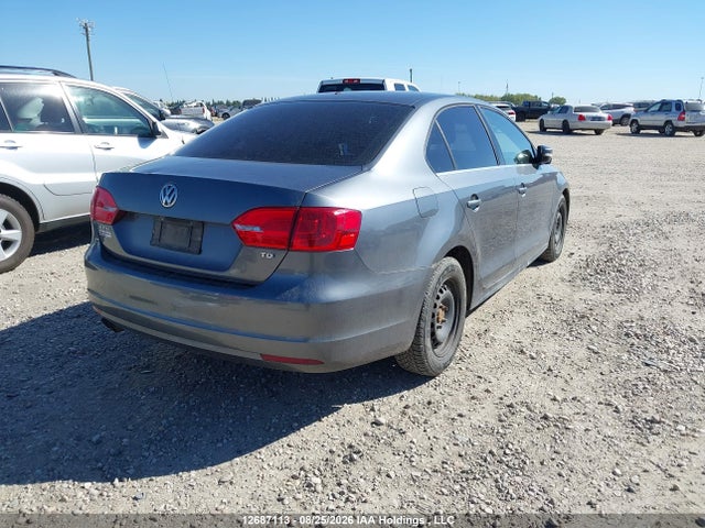 12687113 :رقم المزاد ، 3VWDL7AJ8DM452674 vin ، 2013 Volkswagen Jetta Tdi مزاد بيع