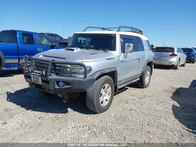 12687125 :رقم المزاد ، JTEBU11F970005886 vin ، 2007 Toyota Fj Cruiser مزاد بيع