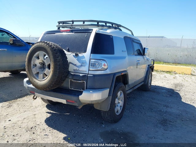 12687125 :رقم المزاد ، JTEBU11F970005886 vin ، 2007 Toyota Fj Cruiser مزاد بيع