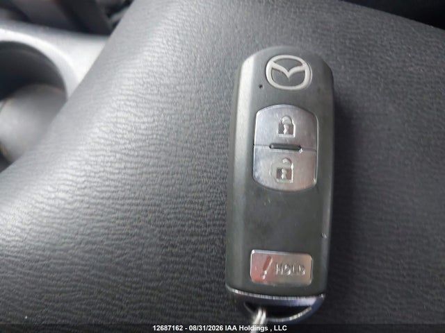 JM1BM1L7XE1151442 Mazda Mazda3 Gs-sky