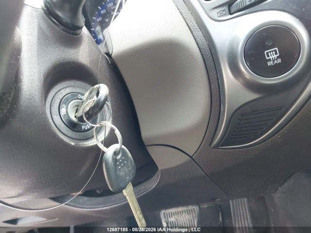 KM8JTCAF1EU944479 Hyundai TUCSON GLS