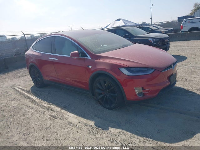 2017 Tesla Model X მანქანა იყიდება აუქციონზე, vin: 5YJXCAE48HF054344, აუქციონის ნომერი: 12687186