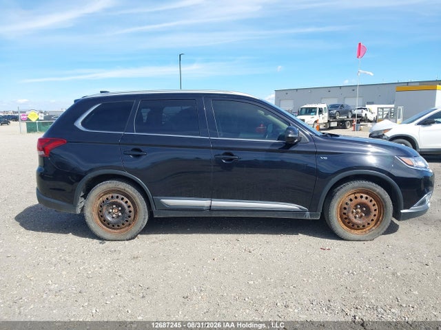 Mitsubishi OUTLANDER GT 2017 JA4JZ4AX1HZ612352 Image 14