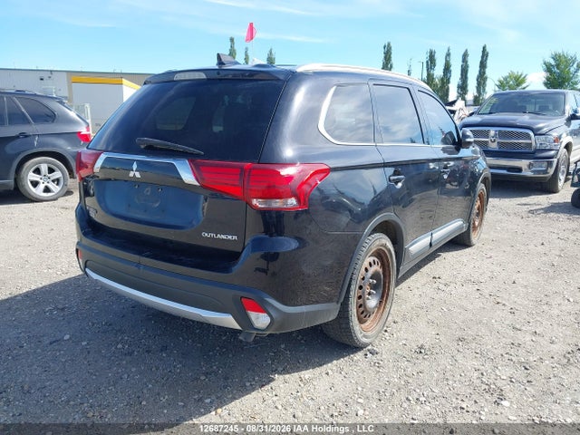Mitsubishi OUTLANDER GT 2017 JA4JZ4AX1HZ612352 Image 4