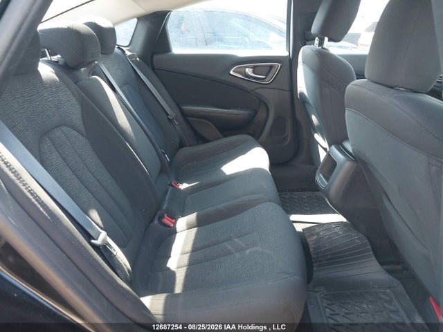 12687254 :رقم المزاد ، 1C3CCCFB3GN174001 vin ، 2016 Chrysler 200 Lx مزاد بيع