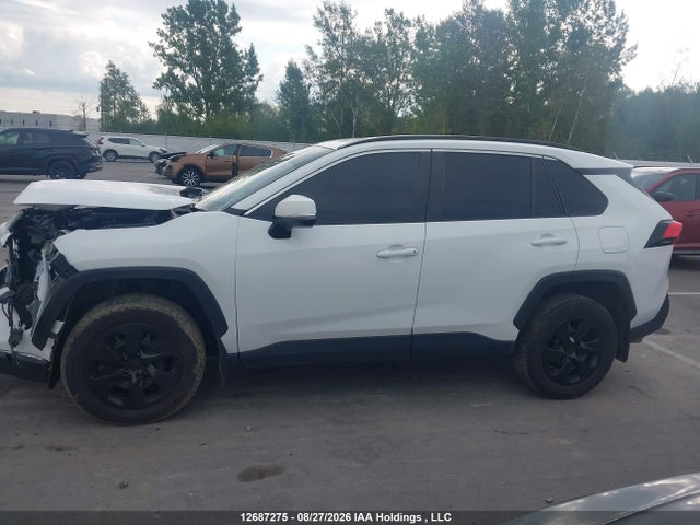 2T3B1RFV7MC209509 Toyota RAV4 LE