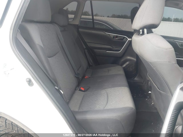 2T3B1RFV7MC209509 Toyota RAV4 LE