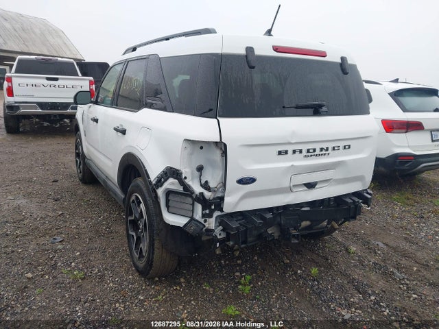 Ford Bronco Sport 2023 3FMCR9B61PRE17755 Image 3