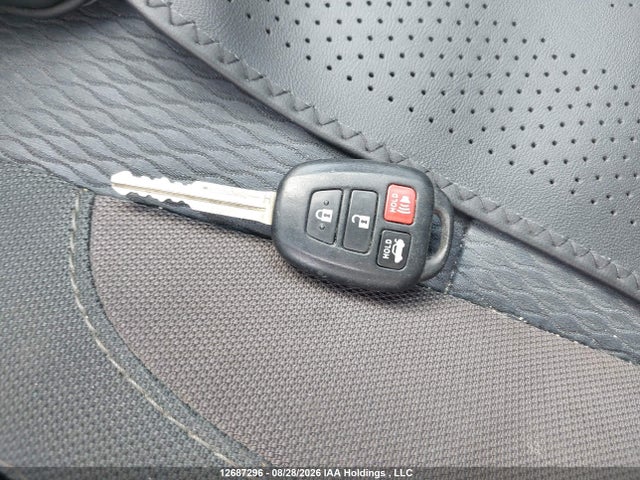 2T1BURHE5HC898498 Toyota COROLLA LE