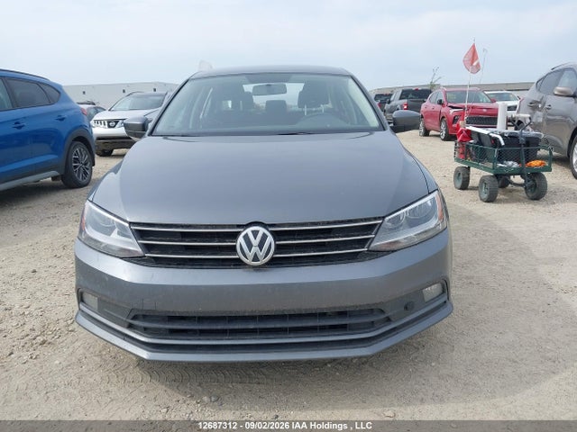 3VW2B7AJXHM288411 Volkswagen Jetta 1.4 Tsi Trendline+