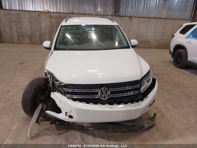 Продажа на аукционе авто 2015 Volkswagen Tiguan Comfortline/highline/special Edition/trendline, vin: WVGJV7AX8FW502878, номер лота: 12656752