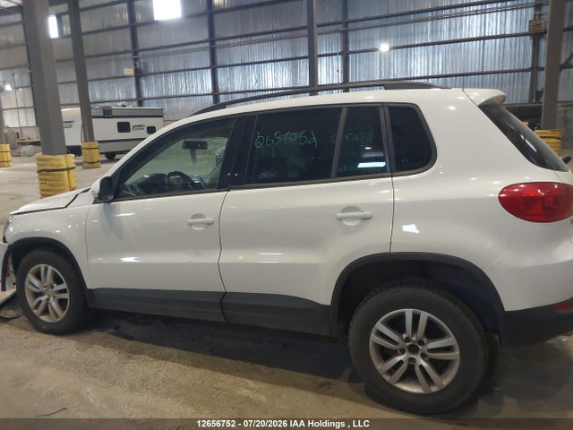 Продажа на аукционе авто 2015 Volkswagen Tiguan Comfortline/highline/special Edition/trendline, vin: WVGJV7AX8FW502878, номер лота: 12656752