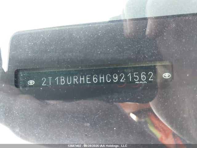 2T1BURHE6HC921562 Toyota COROLLA LE