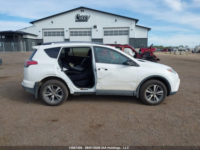 Toyota Rav4 Xle 2017 2T3WFREV5HW340379 Image 14