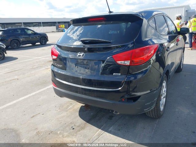 Hyundai TUCSON GLS 2015 KM8JTCAF7FU094892 Image 4
