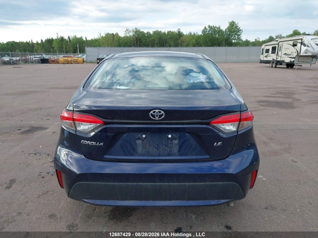 12687429 :رقم المزاد ، 5YFBPMBE7MP227637 vin ، 2021 Toyota Corolla Le مزاد بيع