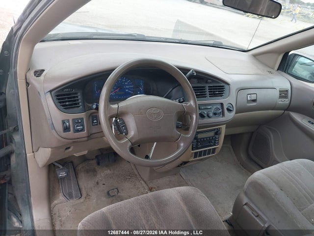 2001 Toyota Sienna Ce მანქანა იყიდება აუქციონზე, vin: 4T3ZF19C61U396828, აუქციონის ნომერი: 12687444