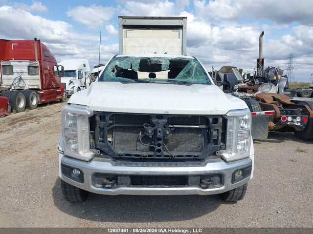 Ford F-450 Xlt 2023 1FT8W4DT4PED85489 Image 13