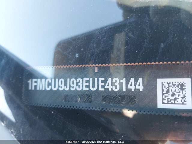 1FMCU9J93EUE43144 Ford Escape Titanium