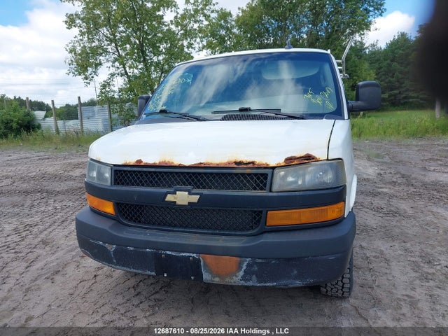 Chevrolet Express 2018 1GCWGBFP3J1181614 Image 12