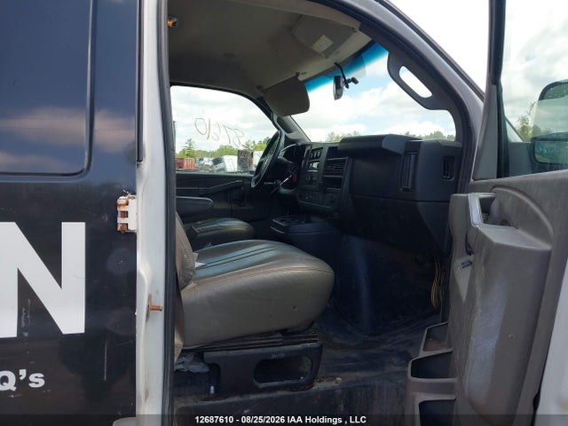 Chevrolet Express 2018 1GCWGBFP3J1181614 Image 5
