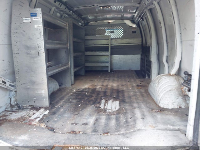 Chevrolet Express 2018 1GCWGBFP3J1181614 Image 8