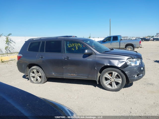 2010 Toyota Highlander V6 Sport მანქანა იყიდება აუქციონზე, vin: 5TDEK3EH8AS015196, აუქციონის ნომერი: 12687693
