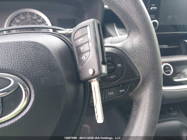 12687699 :رقم المزاد ، 5YFBPRBE3LP016348 vin ، 2020 Toyota Corolla Le مزاد بيع