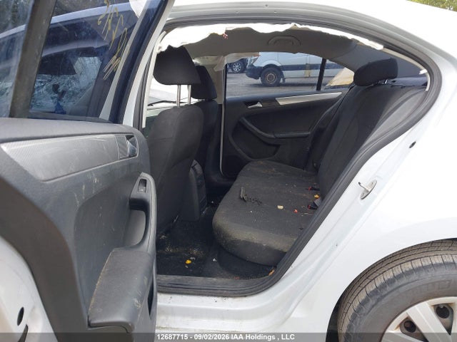 3VW2B7AJ8HM272157 Volkswagen JETTA S